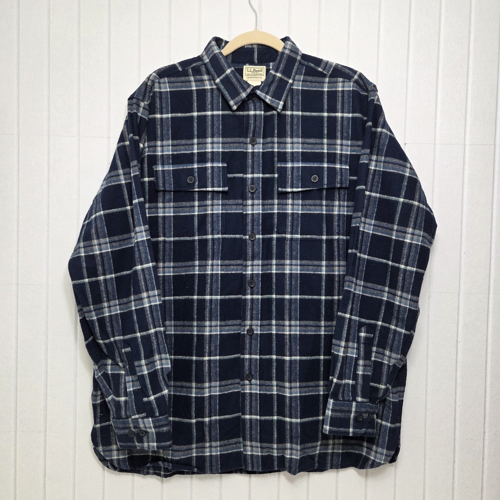 L.L. Bean Traditional Fit Cotton Navy White Plaid Chamois button down Shirt‎ L